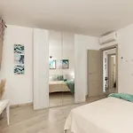 Dommu De Mela 度假居 *