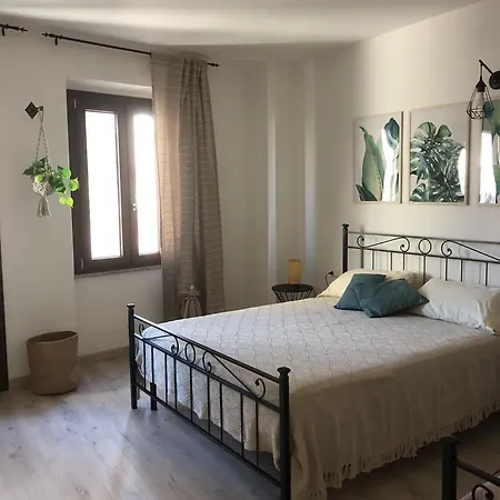 Vakantiehuis Dommu De Mela Baunei